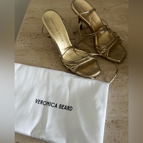 Veronica Beard Cabot strappy metallic ankle strap sandals in gold  size 7 - Picture 3 of 8